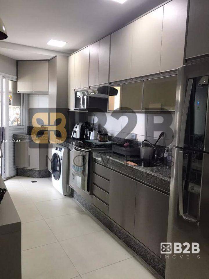 Apartamento à venda com 3 quartos, 81m² - Foto 11