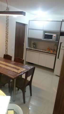 Casa à venda com 3 quartos, 160m² - Foto 3