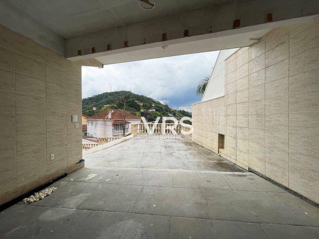 Casa à venda com 4 quartos, 195m² - Foto 38
