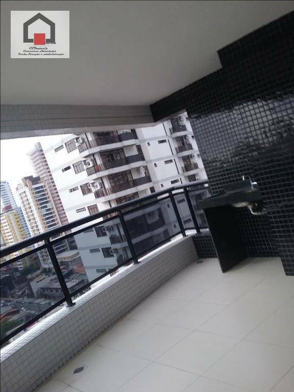 Apartamento à venda com 3 quartos, 198m² - Foto 4