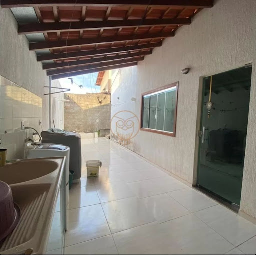 Casa à venda com 5 quartos, 210M2 - Foto 2