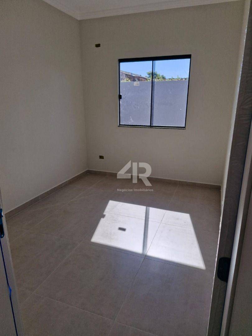 Casa à venda com 2 quartos, 52m² - Foto 5