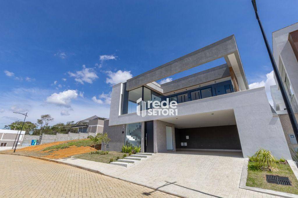 Casa de Condomínio à venda com 4 quartos, 367m² - Foto 1