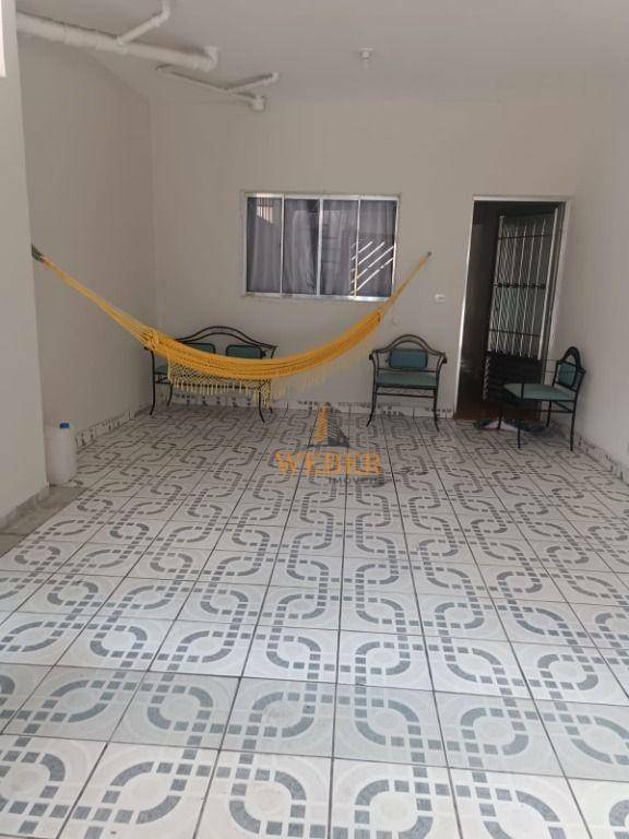 Sobrado à venda com 4 quartos, 200m² - Foto 3