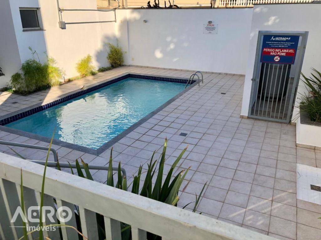 Apartamento para alugar com 2 quartos, 55m² - Foto 12