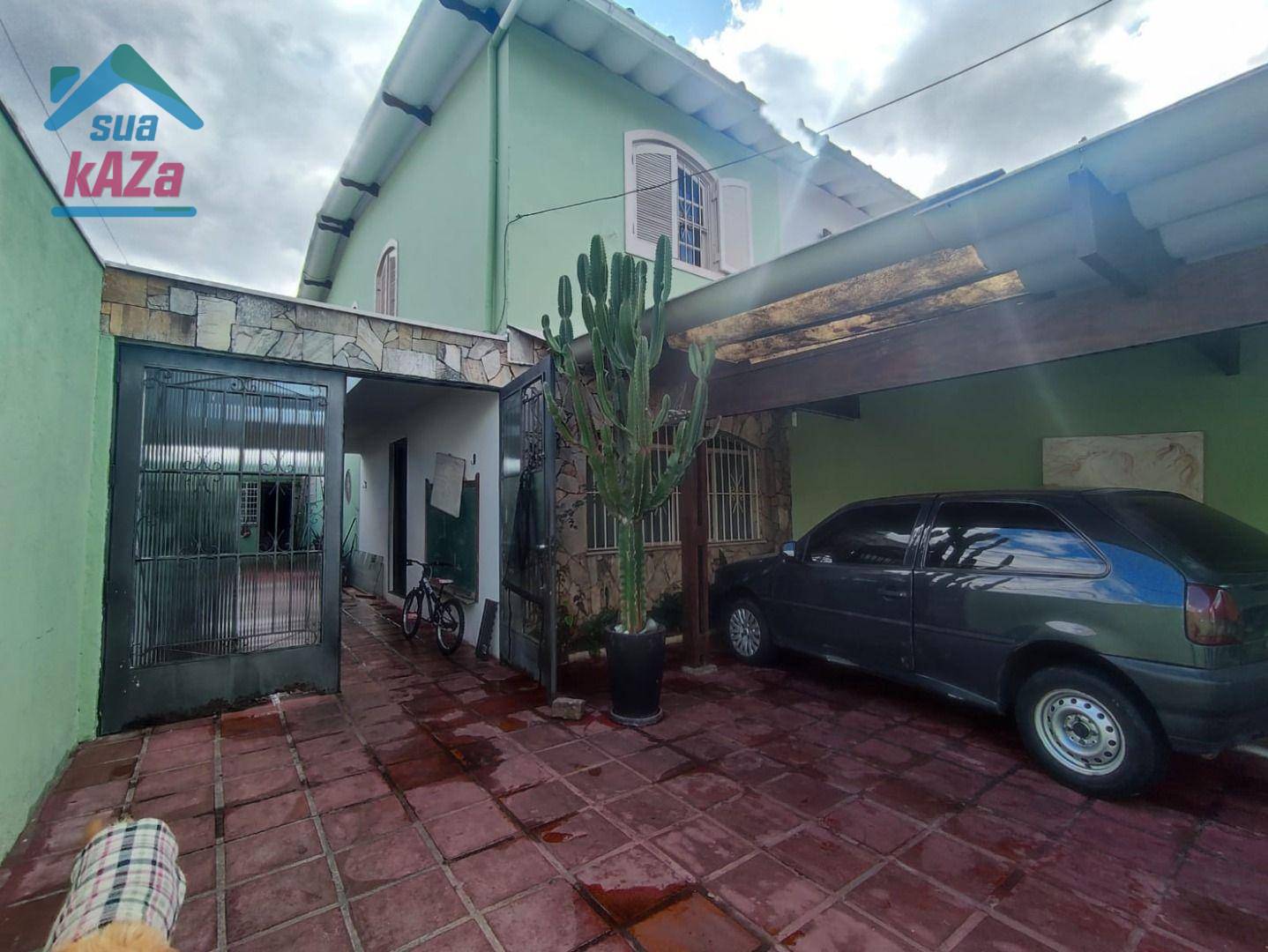 Sobrado à venda com 5 quartos, 170m² - Foto 1