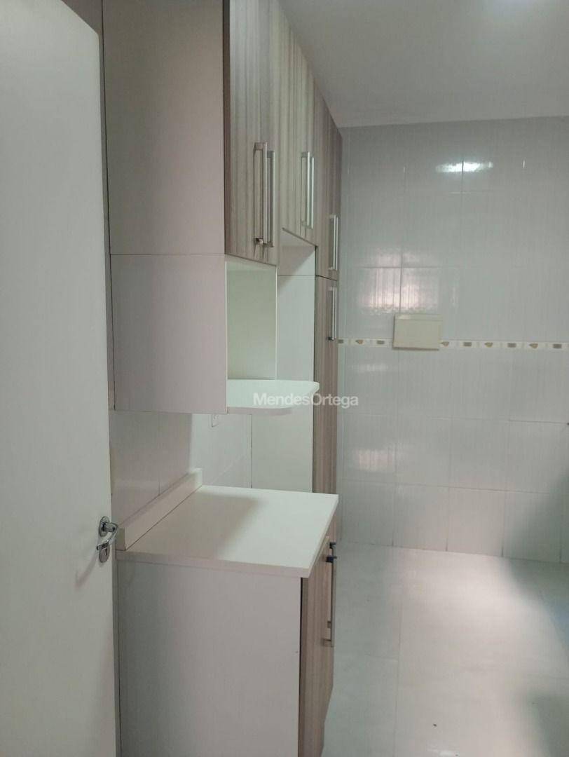 Apartamento para alugar com 2 quartos, 49m² - Foto 5