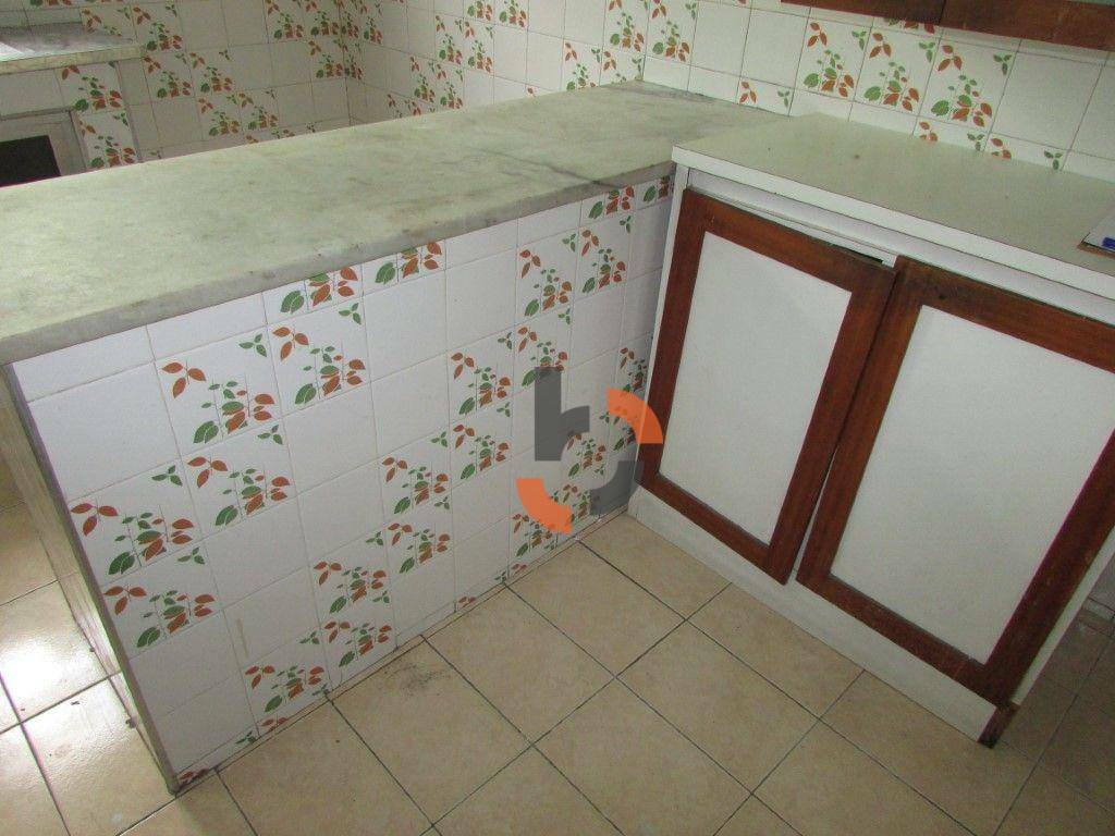 Apartamento à venda com 3 quartos, 97m² - Foto 4