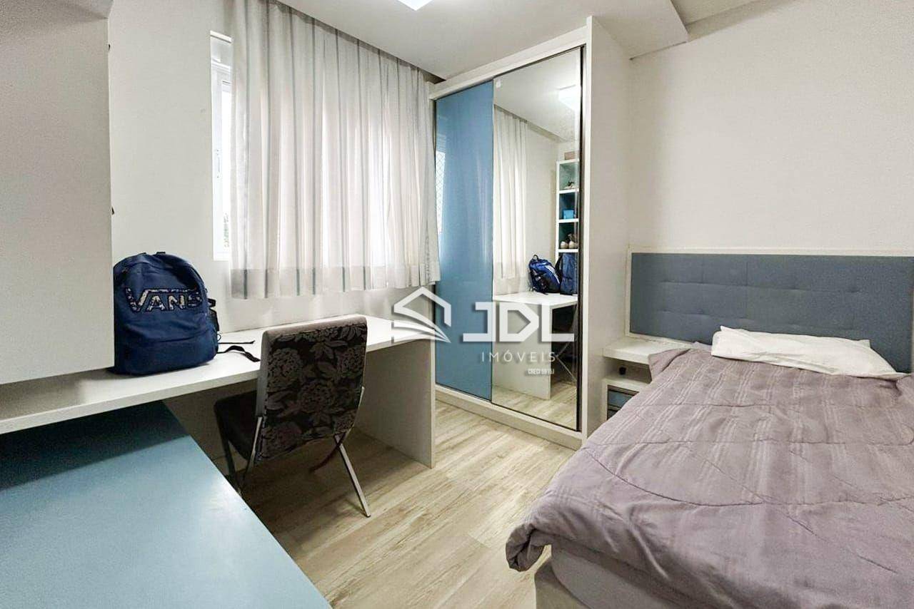 Apartamento à venda com 3 quartos, 117m² - Foto 9