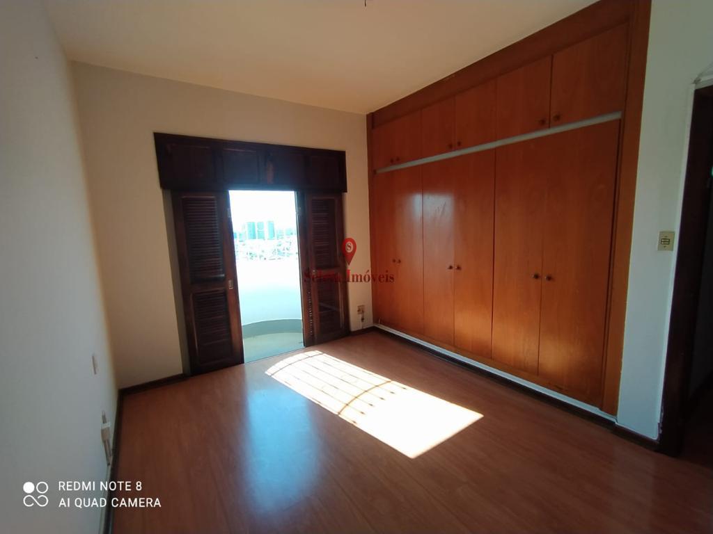 Apartamento à venda com 3 quartos, 210m² - Foto 14