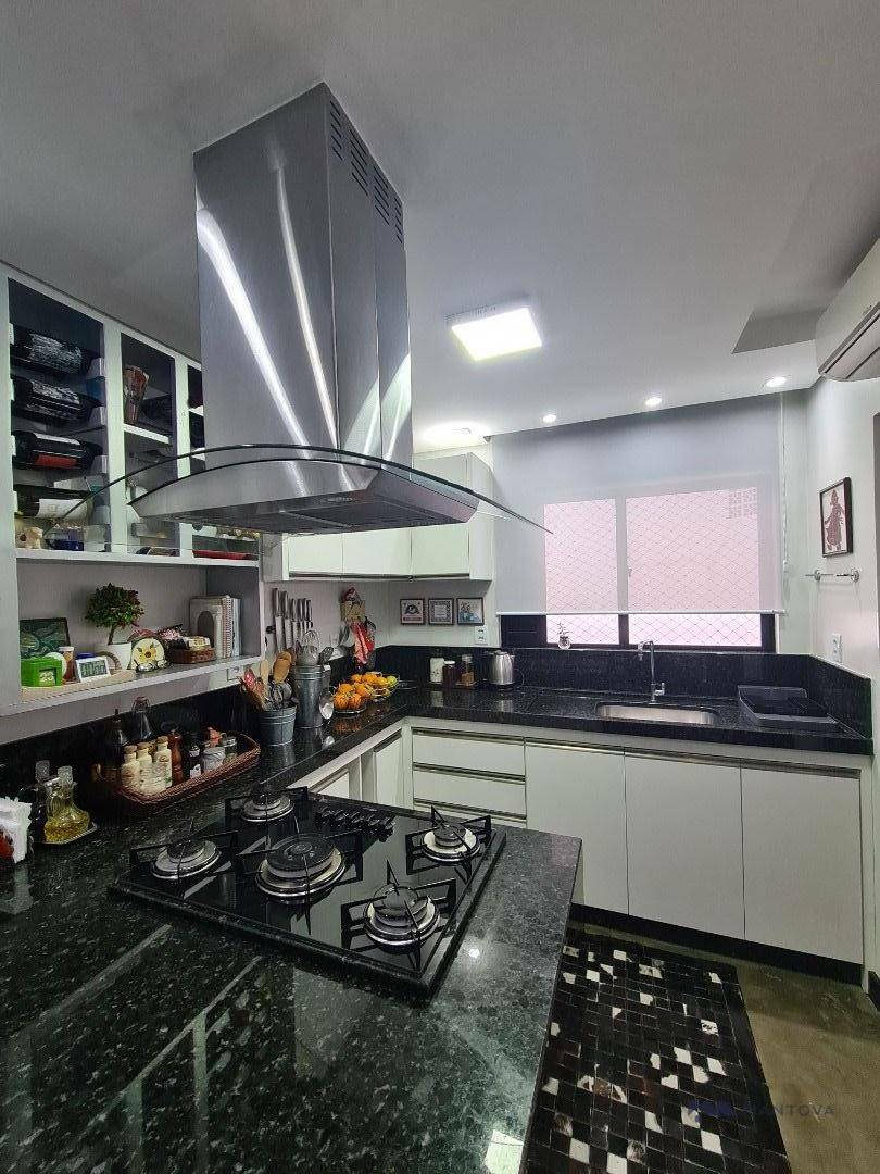 Apartamento à venda com 3 quartos, 186m² - Foto 10