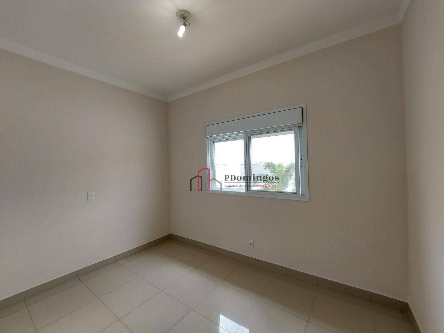 Sobrado à venda com 3 quartos, 220m² - Foto 2