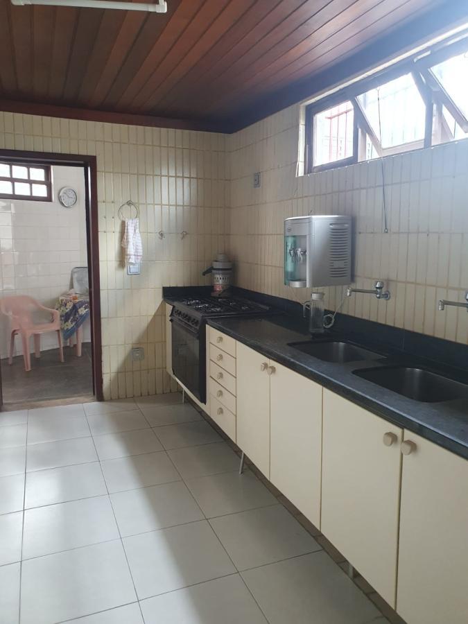 Casa à venda com 7 quartos, 1076m² - Foto 11