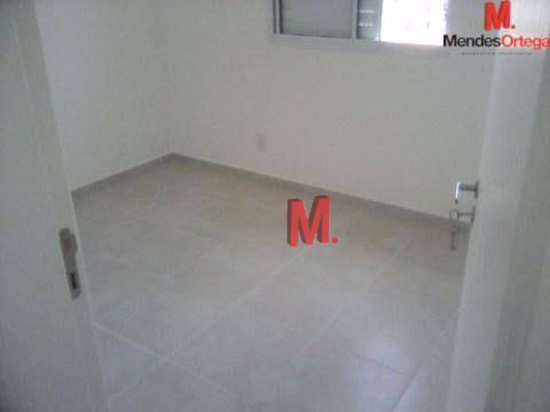 Apartamento à venda com 2 quartos, 44m² - Foto 9