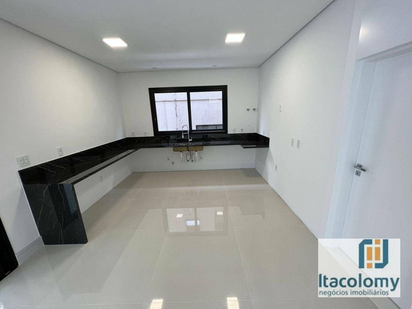 Casa de Condomínio à venda com 4 quartos, 386m² - Foto 6