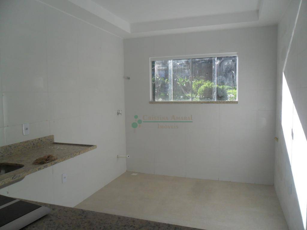 Casa à venda com 2 quartos, 50m² - Foto 13