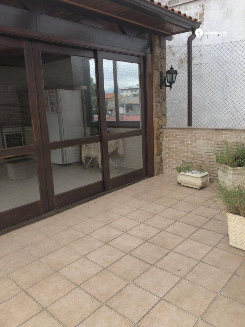 Casa à venda com 3 quartos, 210m² - Foto 24