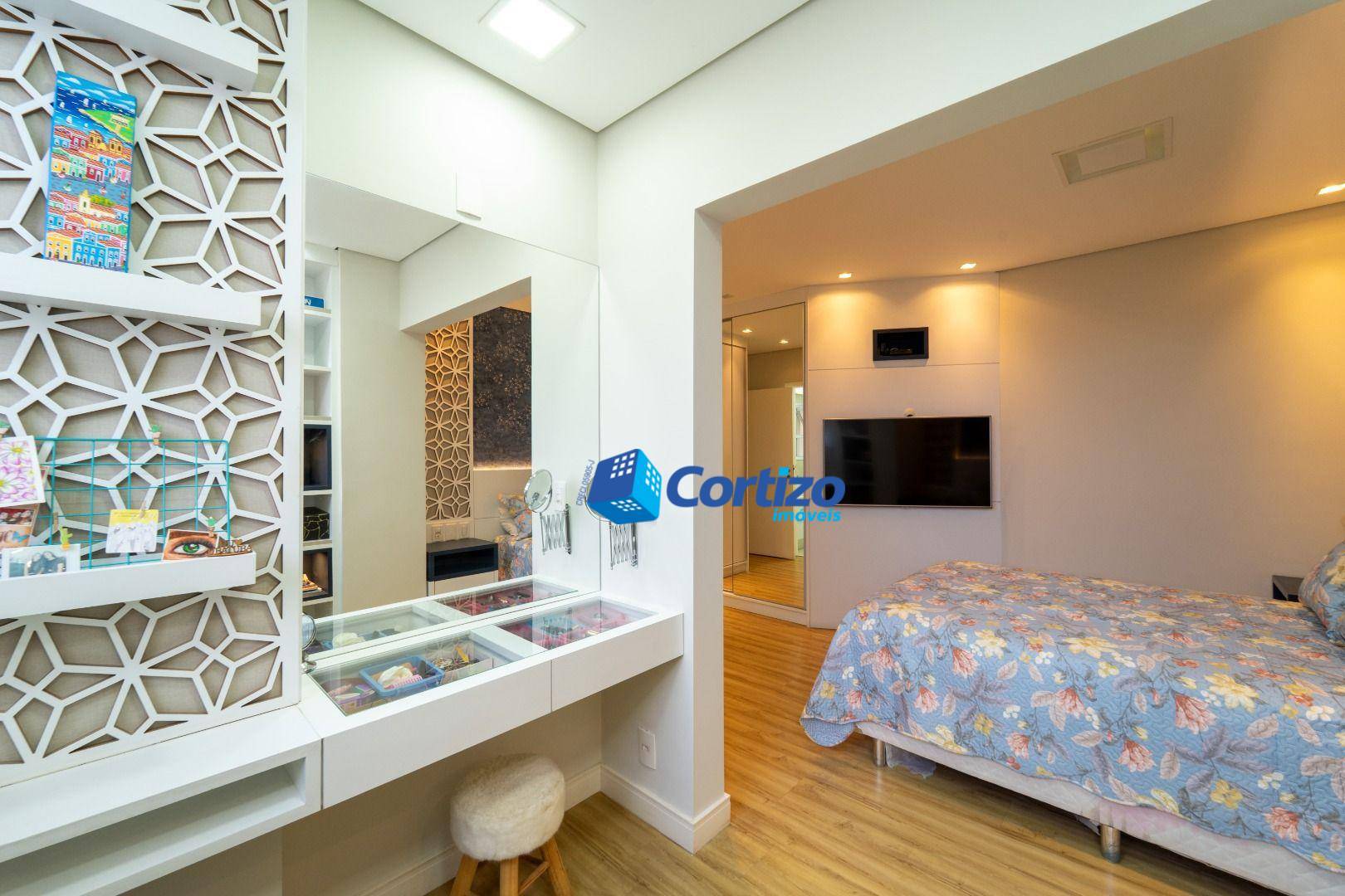 Apartamento à venda com 3 quartos, 271m² - Foto 57