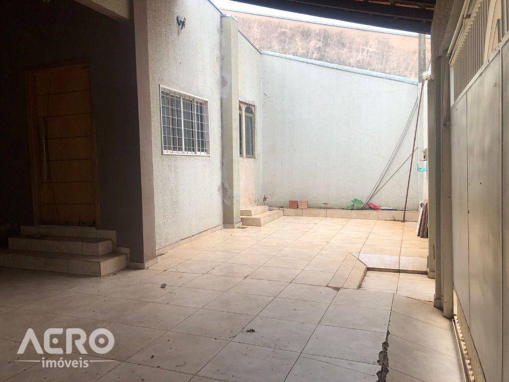 Casa, 2 quartos, 192 m² - Foto 3