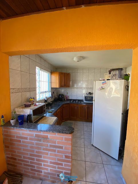 Casa à venda com 2 quartos, 70m² - Foto 8