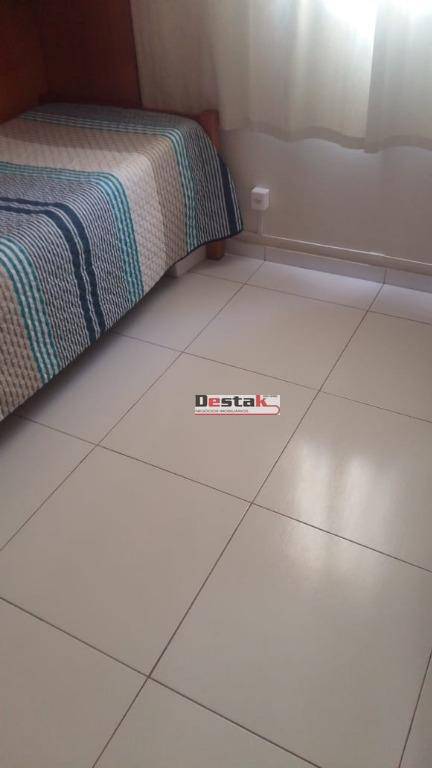 Apartamento à venda com 2 quartos, 48m² - Foto 11