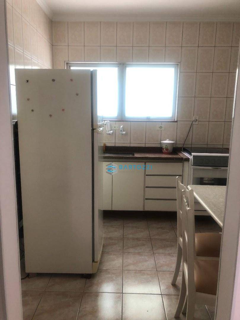 Apartamento à venda com 2 quartos, 72m² - Foto 6