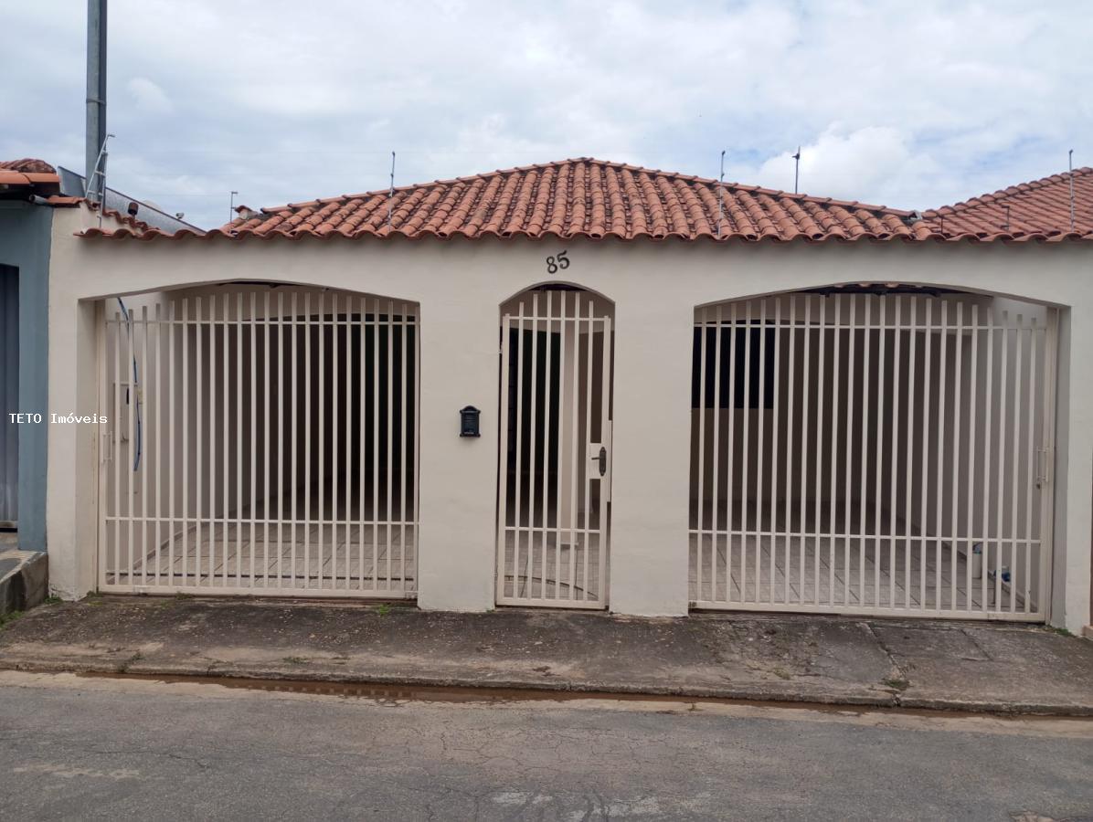 Casa para alugar com 3 quartos, 300m² - Foto 2