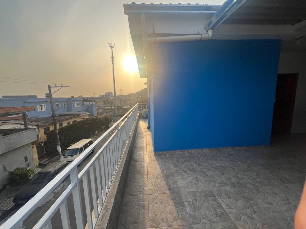 Sobrado à venda com 3 quartos, 200m² - Foto 32