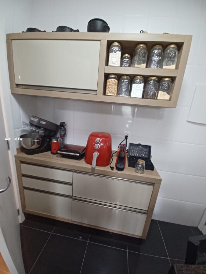 Apartamento à venda com 3 quartos, 180m² - Foto 19