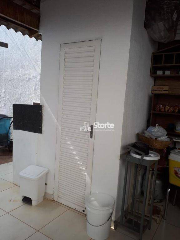 Casa à venda com 3 quartos, 150m² - Foto 22