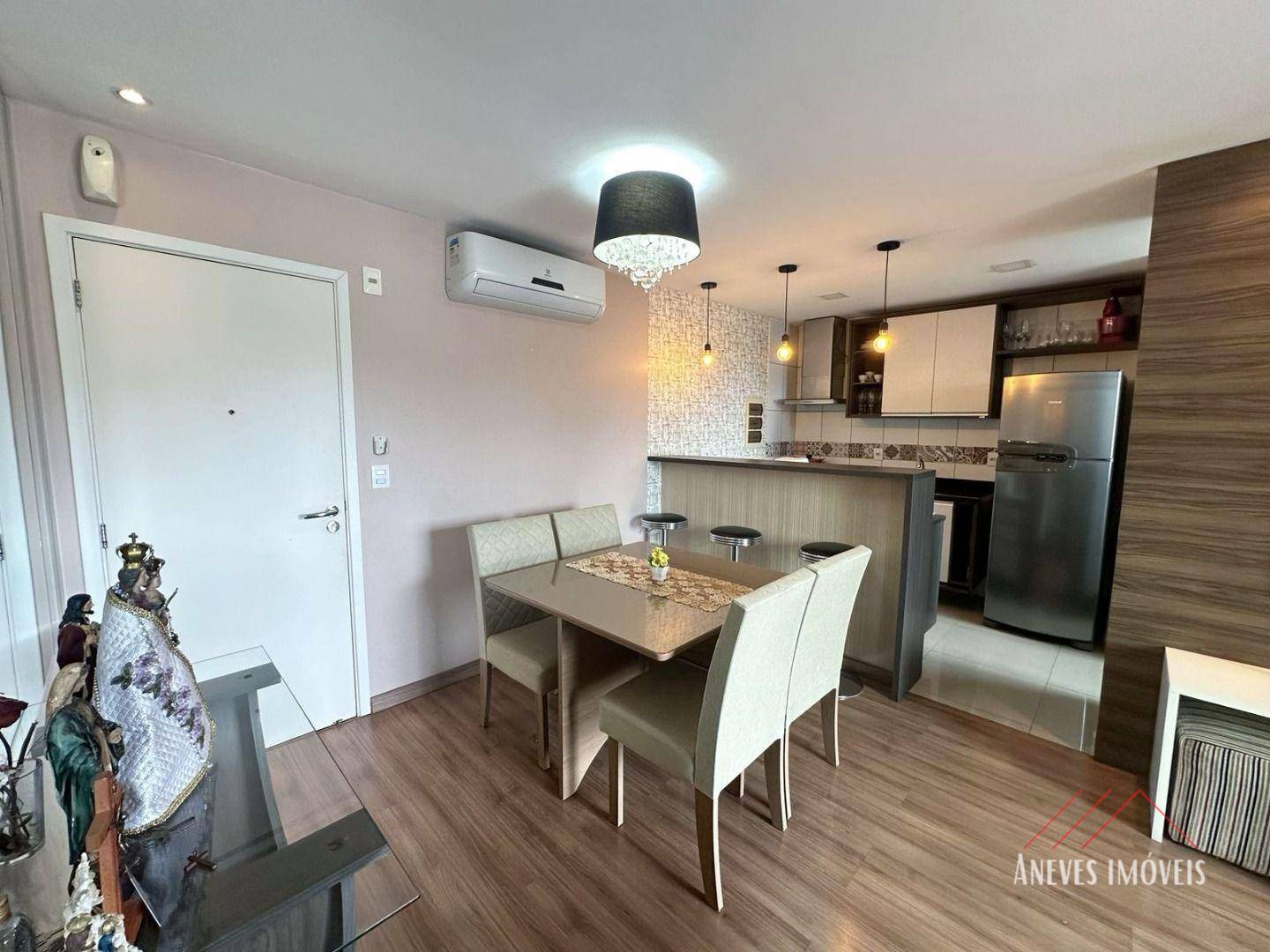 Apartamento à venda com 3 quartos, 75m² - Foto 4