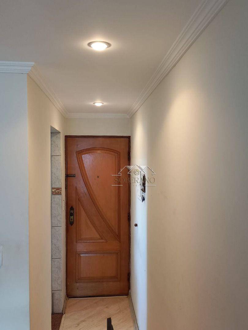 Apartamento à venda com 3 quartos, 68m² - Foto 18