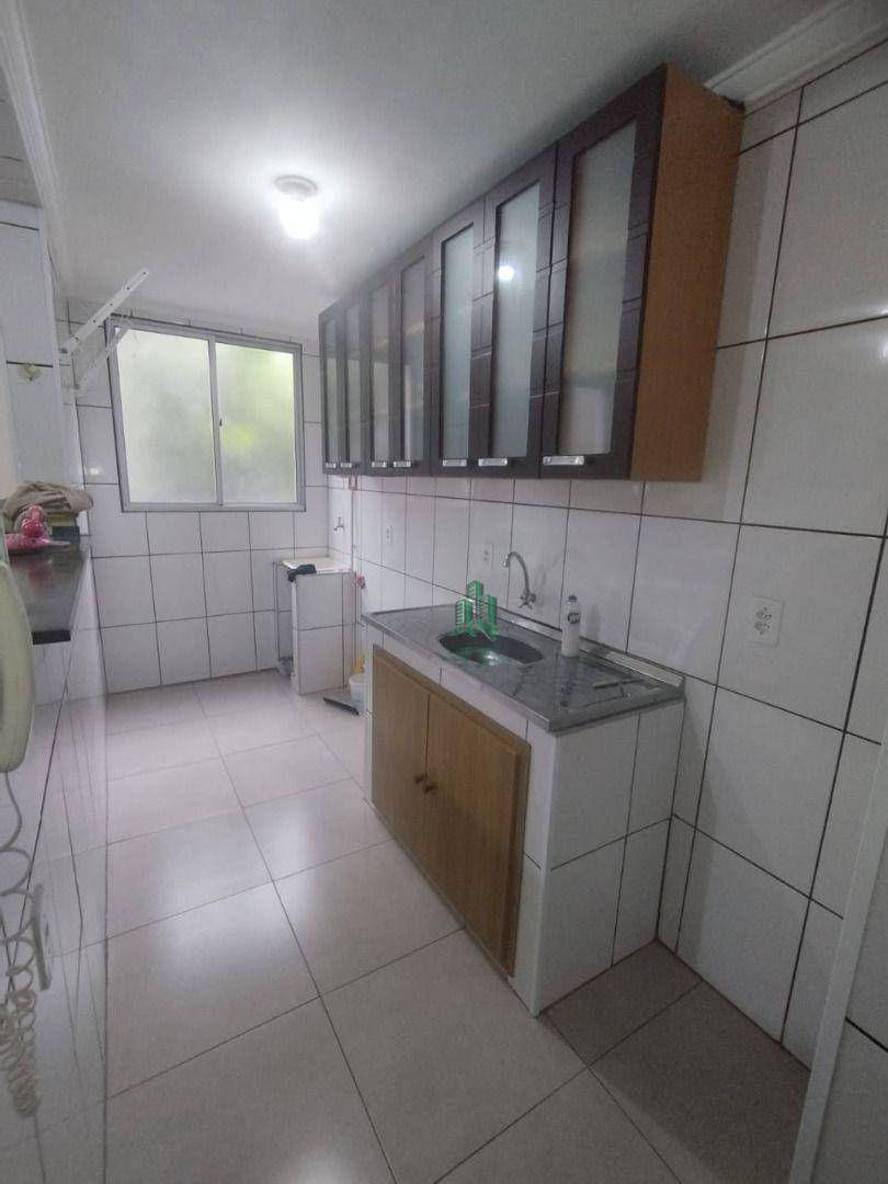 Apartamento à venda com 2 quartos, 44m² - Foto 4