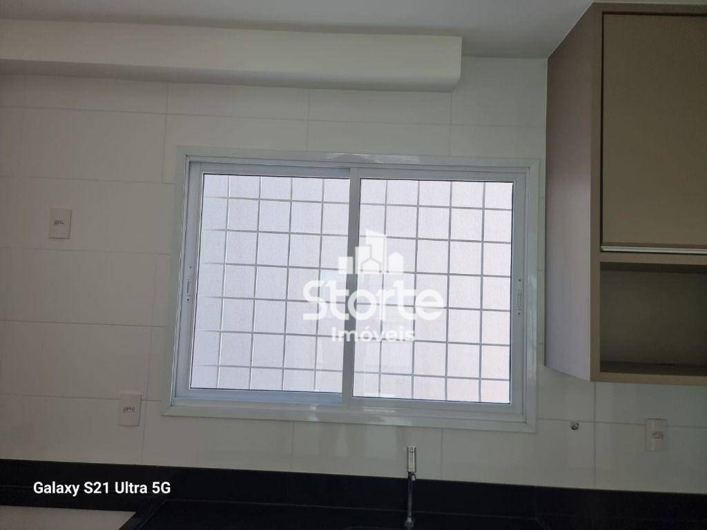 Apartamento à venda com 2 quartos, 68m² - Foto 10