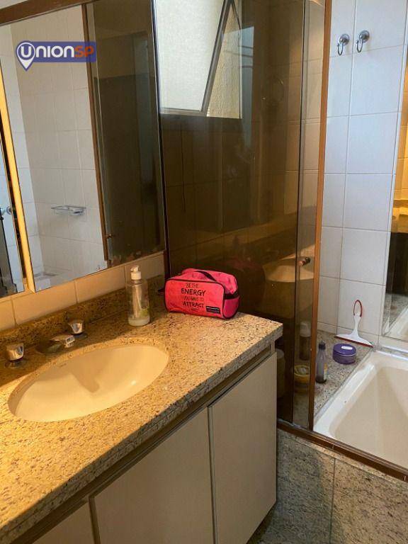 Apartamento à venda com 4 quartos, 131m² - Foto 19