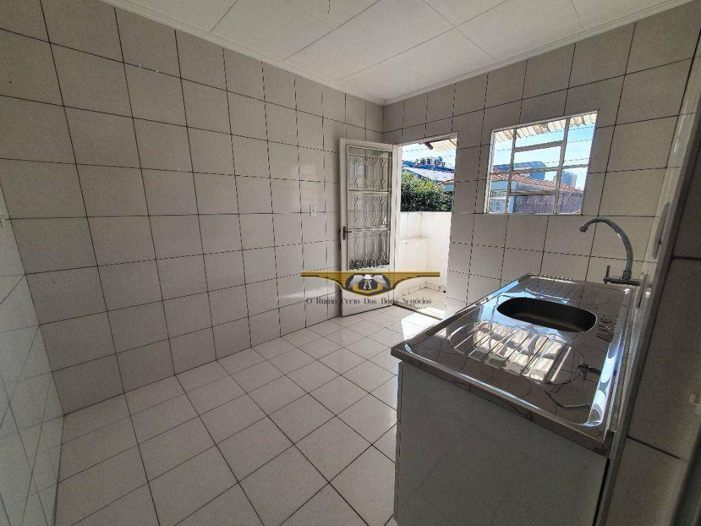 Sobrado para alugar com 2 quartos, 198m² - Foto 33