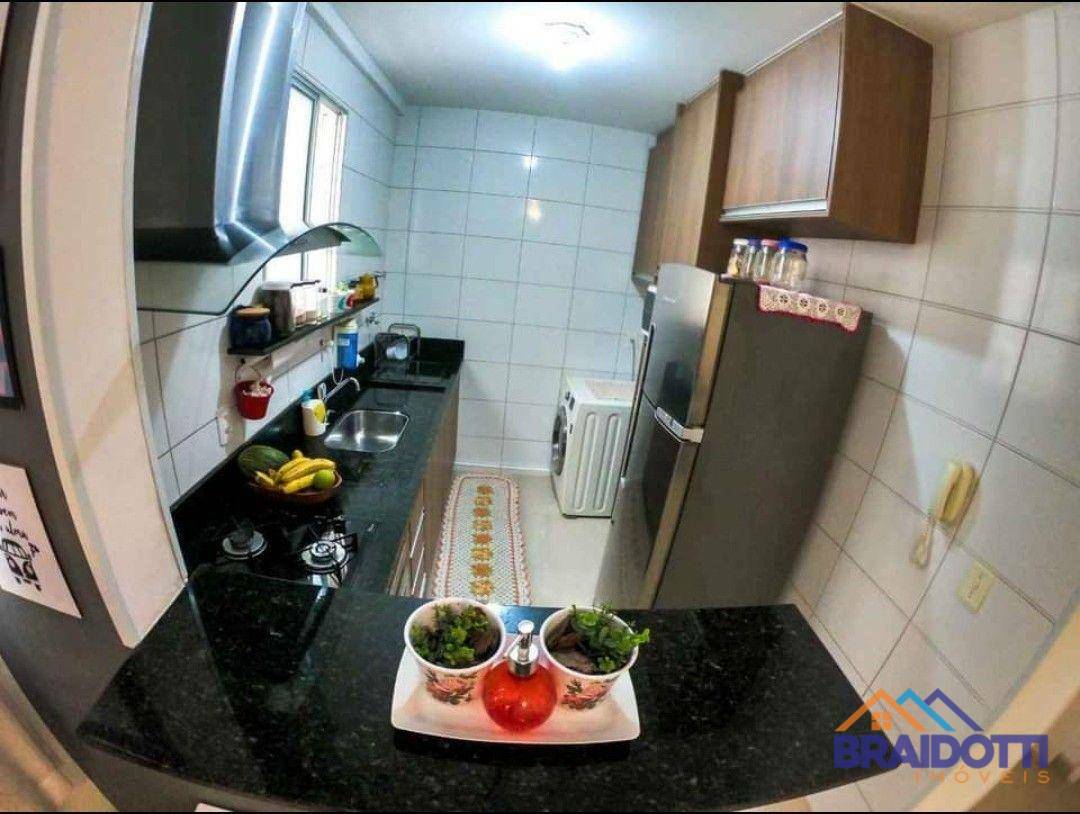 Apartamento à venda com 2 quartos, 45m² - Foto 3