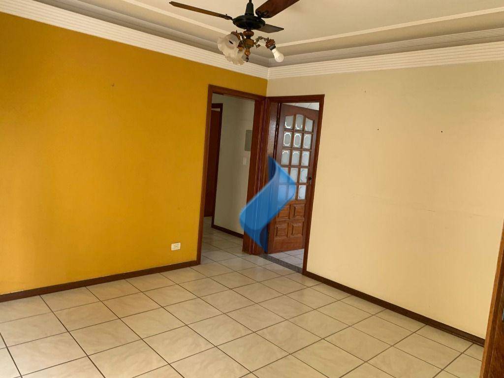 Apartamento à venda com 2 quartos, 79m² - Foto 3