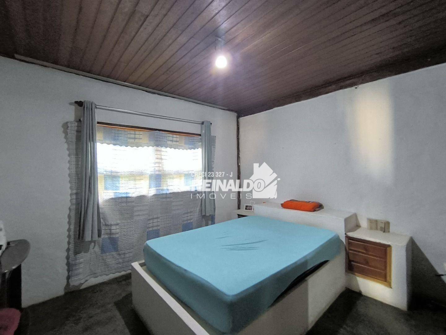 Chácara à venda com 4 quartos, 299m² - Foto 18