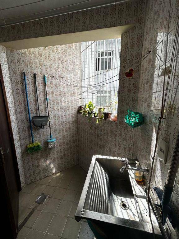 Apartamento à venda com 2 quartos, 110m² - Foto 2