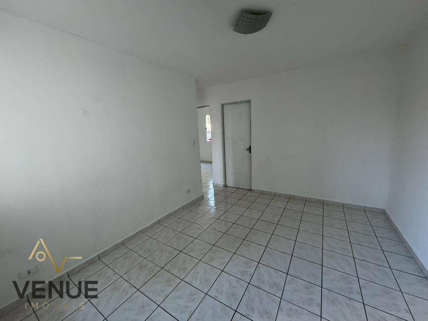 Apartamento à venda com 2 quartos, 45m² - Foto 2