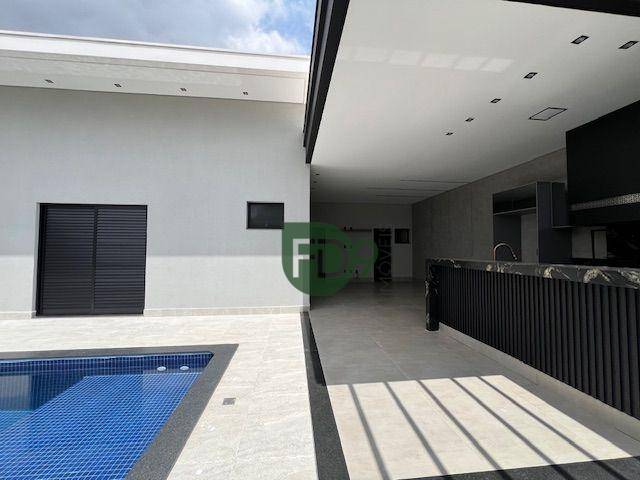 Casa de Condomínio à venda com 3 quartos, 220m² - Foto 1