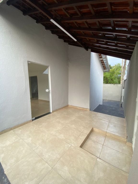 Casa à venda com 2 quartos, 110m² - Foto 3