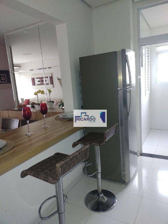 Apartamento à venda com 3 quartos, 83m² - Foto 12