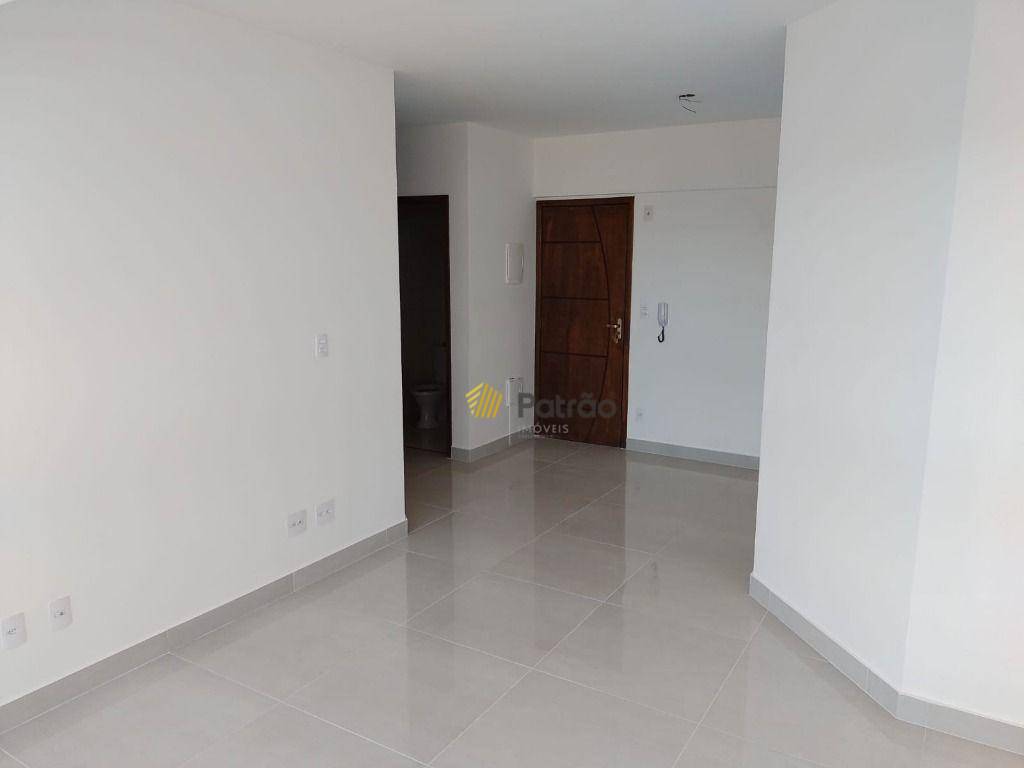 Apartamento à venda com 2 quartos, 58m² - Foto 19