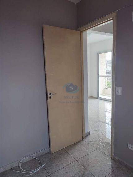 Apartamento à venda com 2 quartos, 52m² - Foto 11