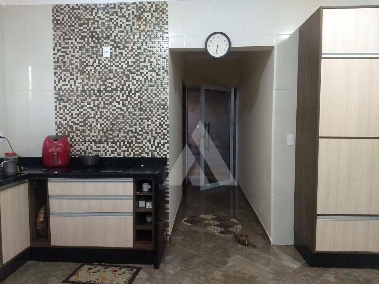 Casa à venda com 2 quartos, 195m² - Foto 19