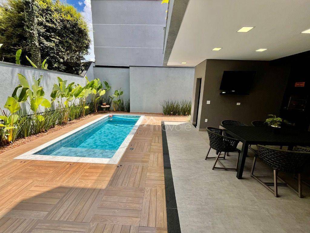 Casa de Condomínio à venda com 4 quartos, 215m² - Foto 19