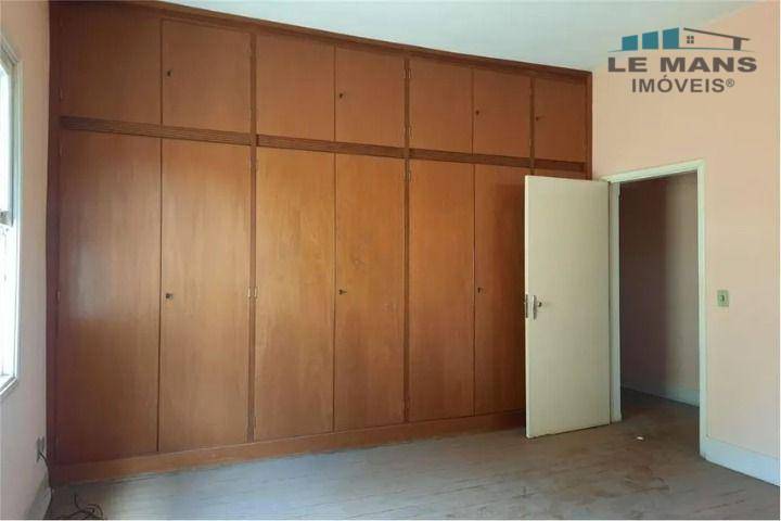 Casa para alugar com 3 quartos, 270m² - Foto 7