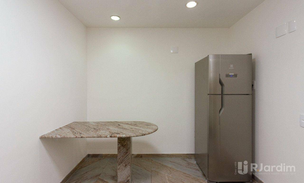 Apartamento para alugar com 4 quartos, 216m² - Foto 40